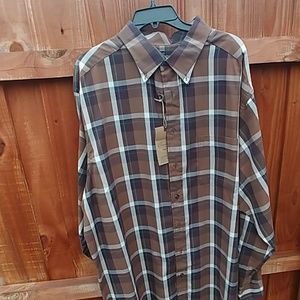 Brown casual roundtree & yorke collard shirt